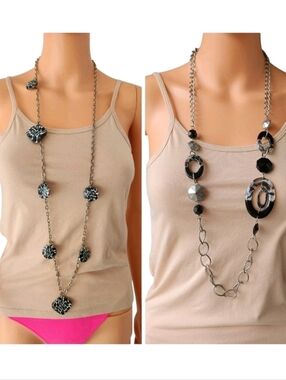 Lot Of 2 Black White Acrylic Disc Pendant  Necklace Silvertone Long Chain